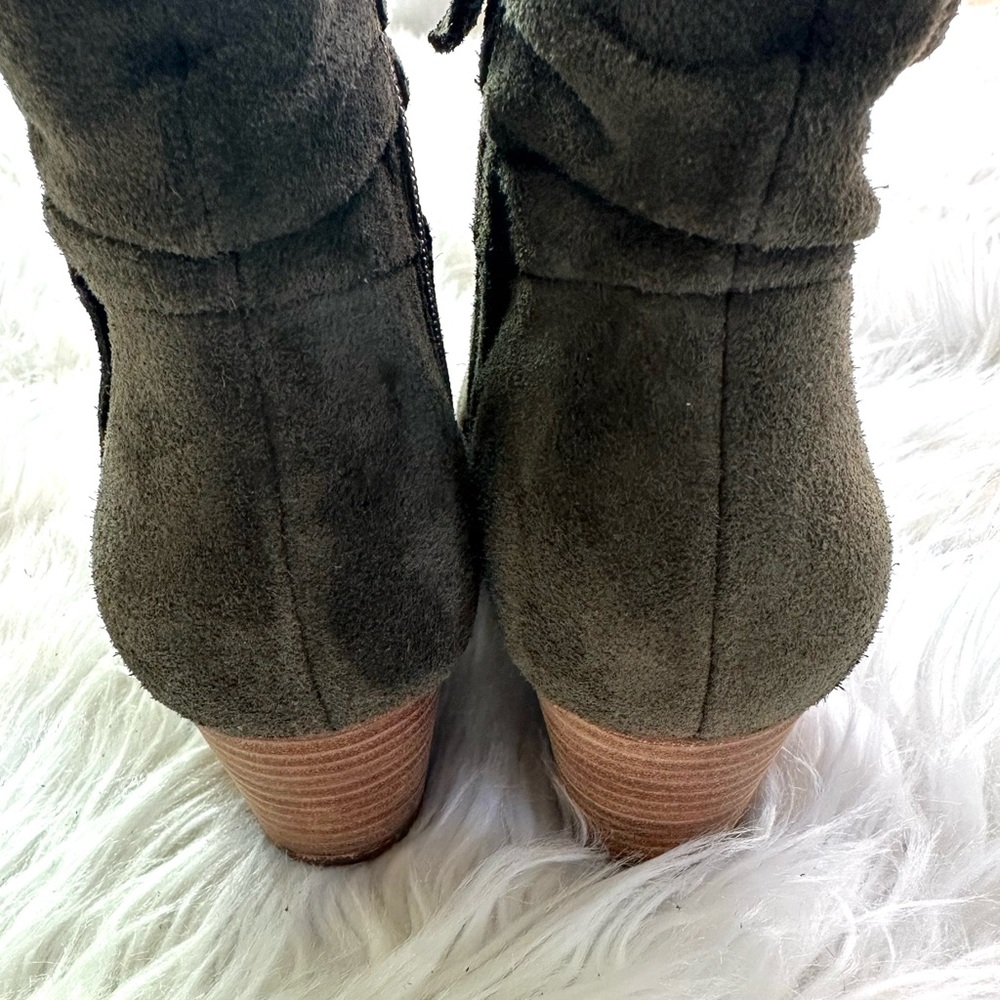 Violet & Red women's Cupid Suede Bootie Olive Size 9 - Picture 5 of 7